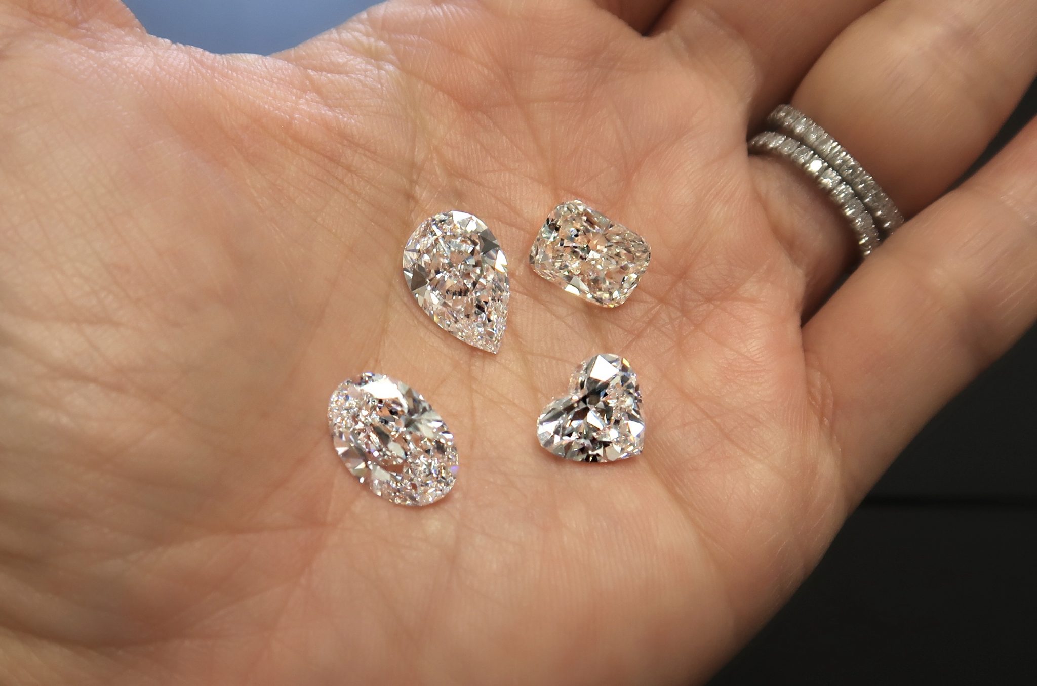 Diamond Substitutes: Exploring Alternatives to Sparkling Brilliance